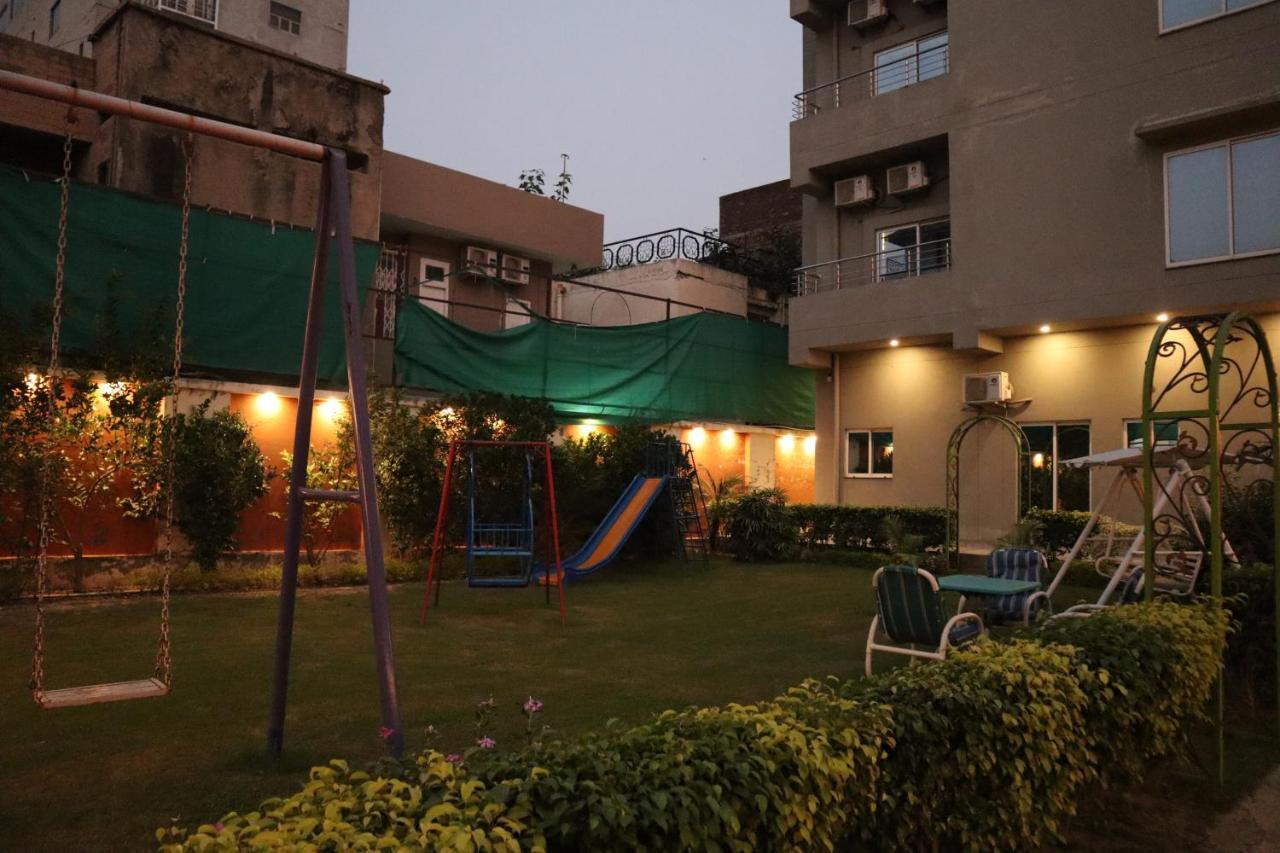 Hayyat Luxury Hotel Apartments Lahore Eksteriør bilde