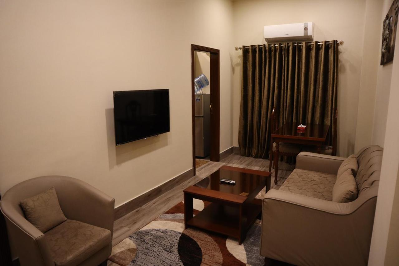 Hayyat Luxury Hotel Apartments Lahore Eksteriør bilde