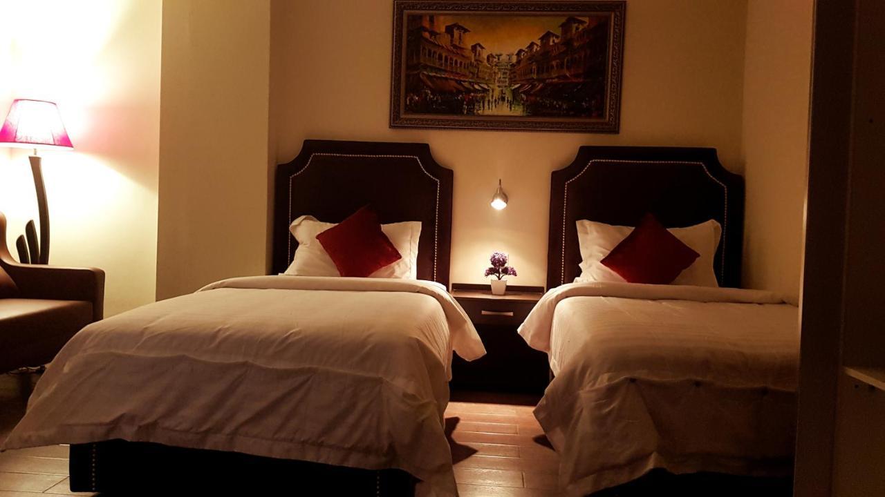 Hayyat Luxury Hotel Apartments Lahore Eksteriør bilde