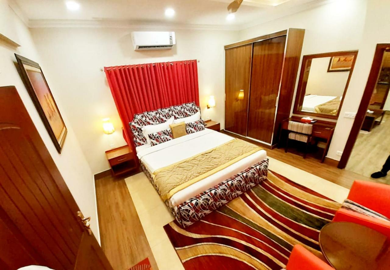 Hayyat Luxury Hotel Apartments Lahore Eksteriør bilde