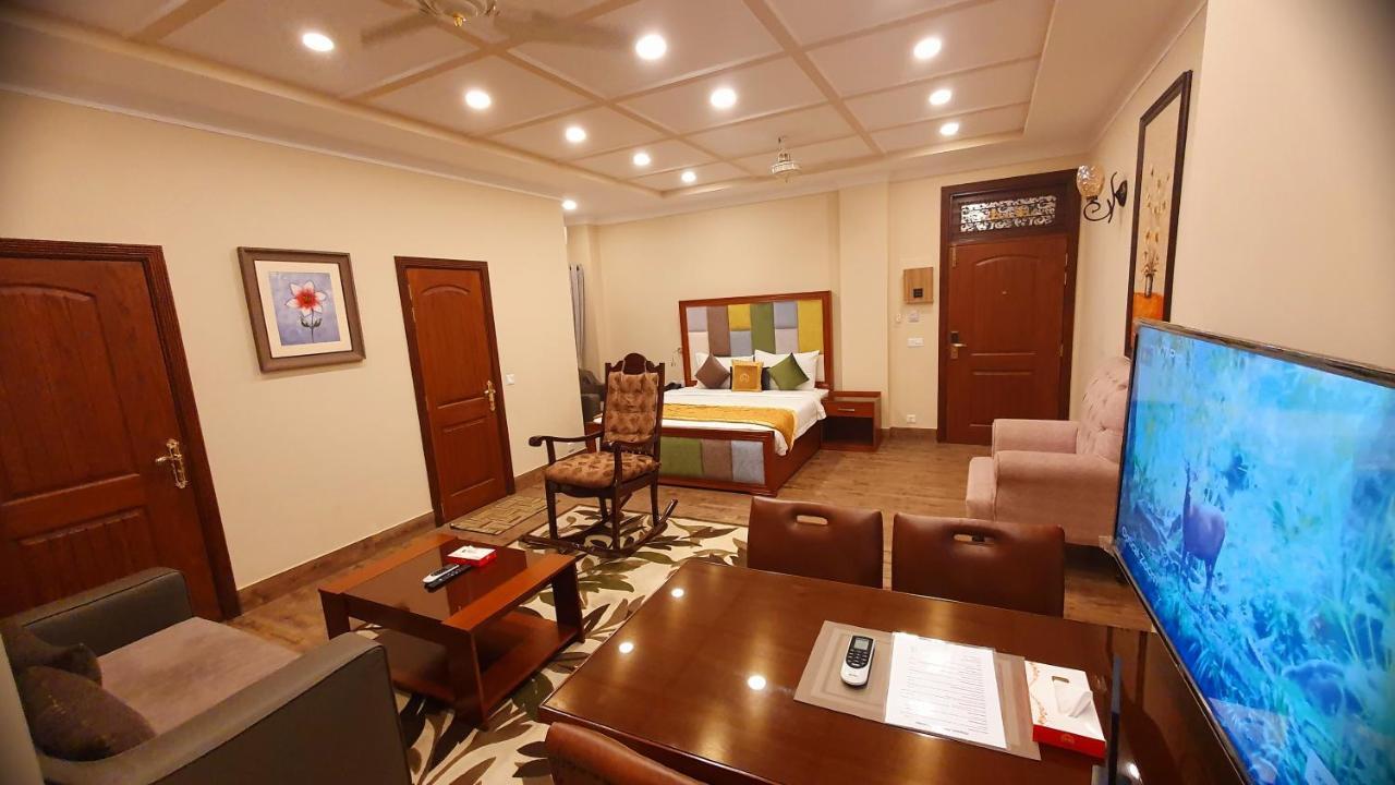 Hayyat Luxury Hotel Apartments Lahore Eksteriør bilde